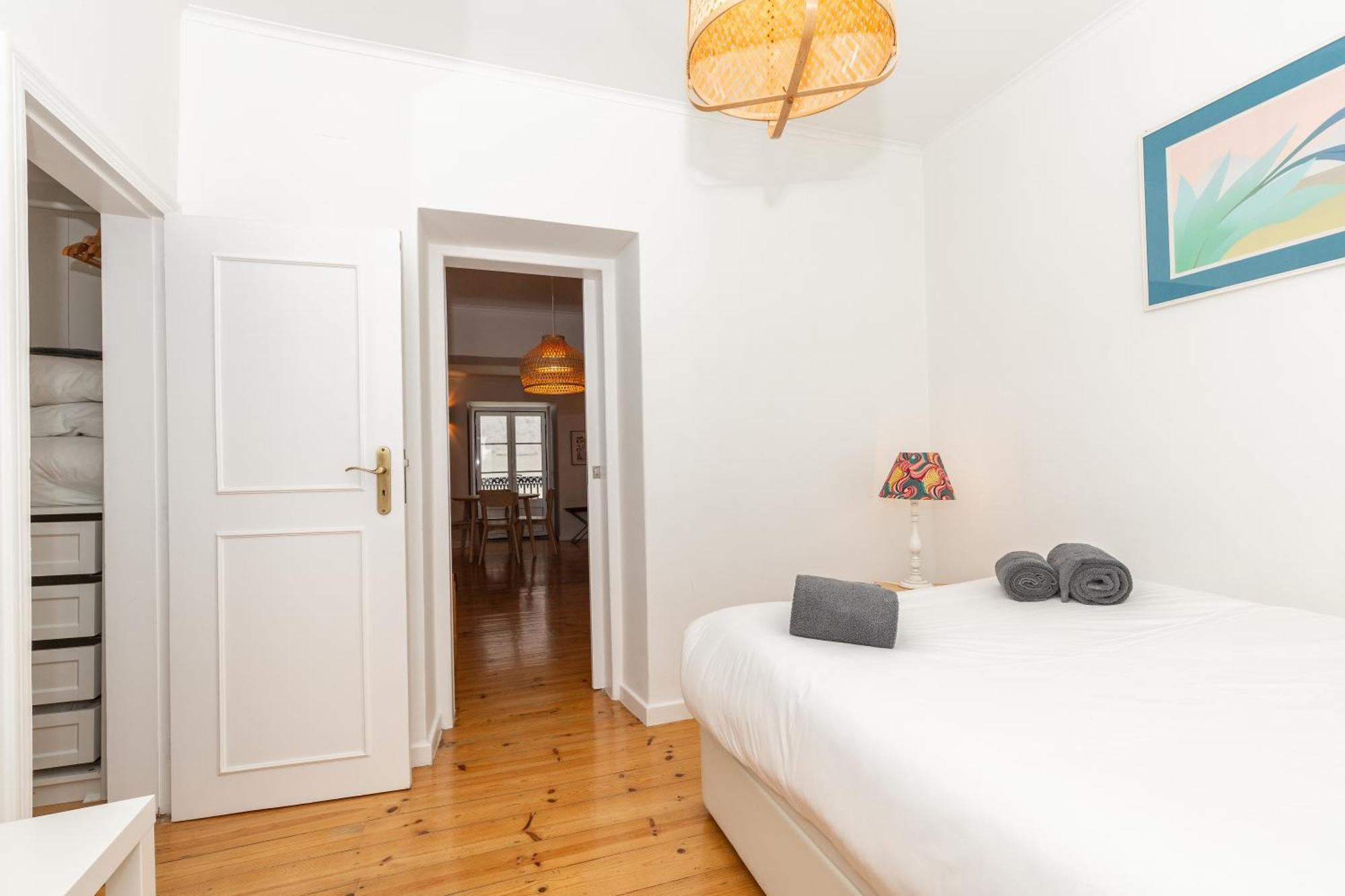 Borga Sunny Terrace Apartment Lisbon